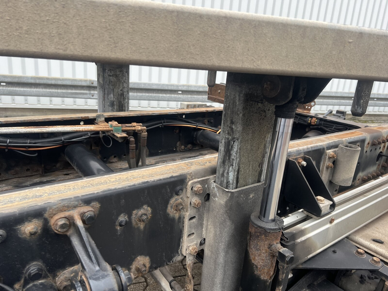MAN TGA 18.320 4x2 LL TGA 18.320 4x2 LL, LBW faltbar - Truck: picture 2 MAN TGA 18.320 4x2 LL TGA 18.320 4x2 LL, LBW faltbar - Truck: picture 2