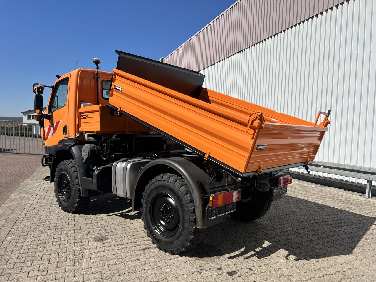 Van Unimog U 20 U405/70 4x4 U 20 U405/70 4x4, Kipper, Winterdienstplatte: picture 11