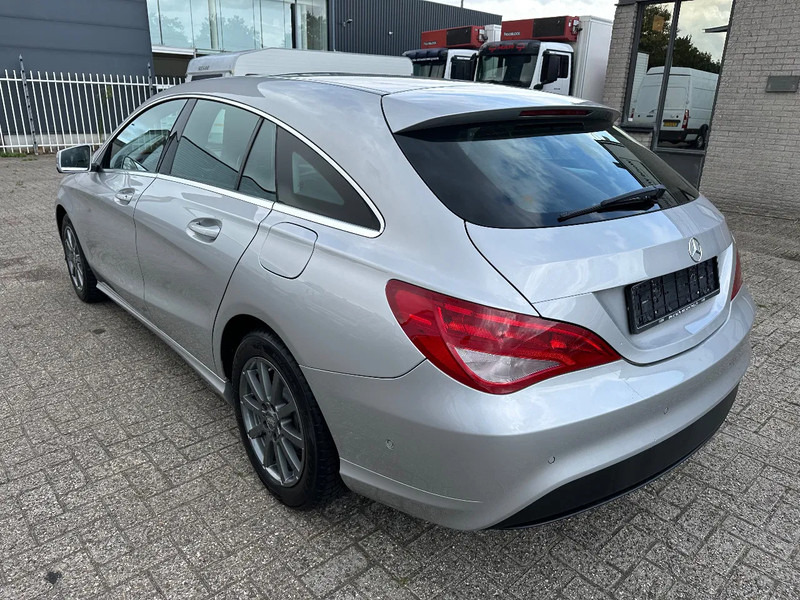 Mercedes-Benz CLA-Klasse 200 D - SHOOTING BRAKE + SUNROOF + NAVI - Car: picture 3 Mercedes-Benz CLA-Klasse 200 D - SHOOTING BRAKE + SUNROOF + NAVI - Car: picture 3