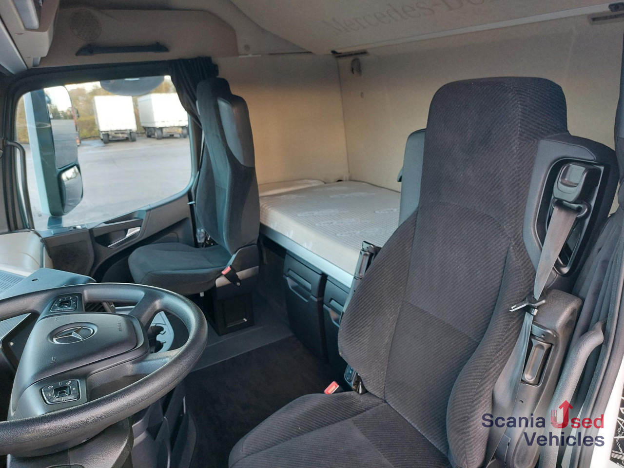 MERCEDES-BENZ 1845L Edscha - NUR KOMPLETT m. ANH.!!! - Curtainsider truck: picture 5 MERCEDES-BENZ 1845L Edscha - NUR KOMPLETT m. ANH.!!! - Curtainsider truck: picture 5