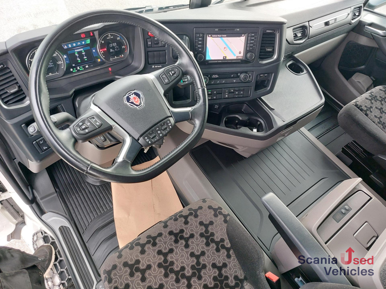 SCANIA R 460 A4x2NA, SUPER, NAVI, Standklima - Tractor unit: picture 5 SCANIA R 460 A4x2NA, SUPER, NAVI, Standklima - Tractor unit: picture 5