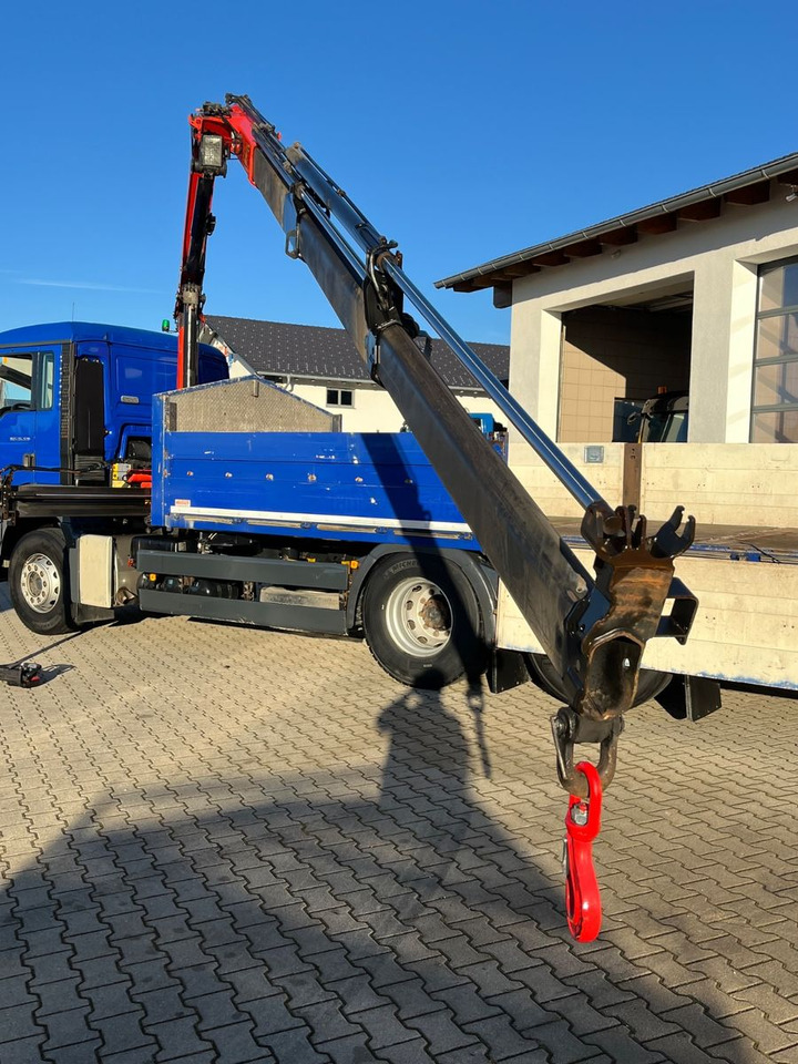 MAN TGS 26.320 Pritsche mit Kran Palfinger PK12002 - Dropside/ Flatbed truck, Crane truck: picture 3 MAN TGS 26.320 Pritsche mit Kran Palfinger PK12002 - Dropside/ Flatbed truck, Crane truck: picture 3