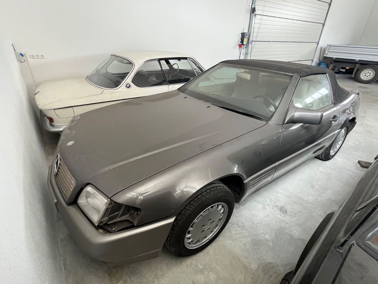 Mercedes-Benz SL 500 Deutsches Farhzeug aus 1. Hand ca. 60Tkm - Convertible: picture 1 Mercedes-Benz SL 500 Deutsches Farhzeug aus 1. Hand ca. 60Tkm - Convertible: picture 1