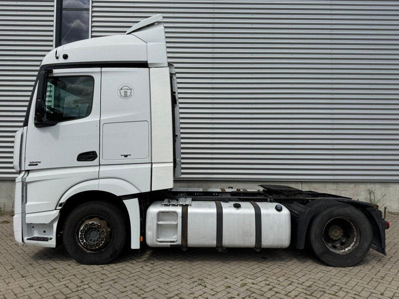 Mercedes-Benz Actros 1845 / Euro 5 / 2 Tanks / 2 In Stock - Tractor unit: picture 5 Mercedes-Benz Actros 1845 / Euro 5 / 2 Tanks / 2 In Stock - Tractor unit: picture 5