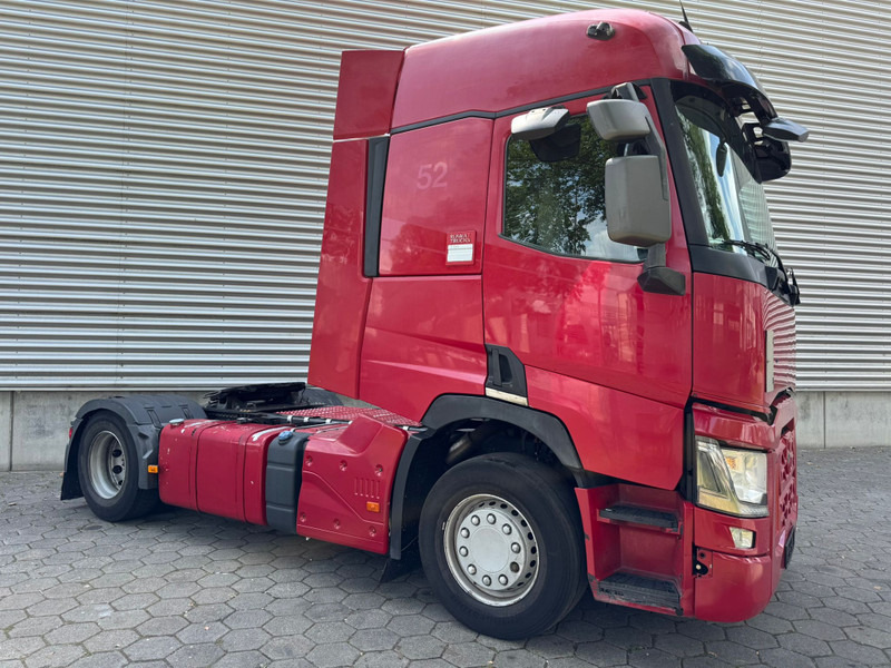 Renault T 460 / 2 Tanks / Refrigerator / 2 Beds / Euro 6 - Tractor unit: picture 2 Renault T 460 / 2 Tanks / Refrigerator / 2 Beds / Euro 6 - Tractor unit: picture 2