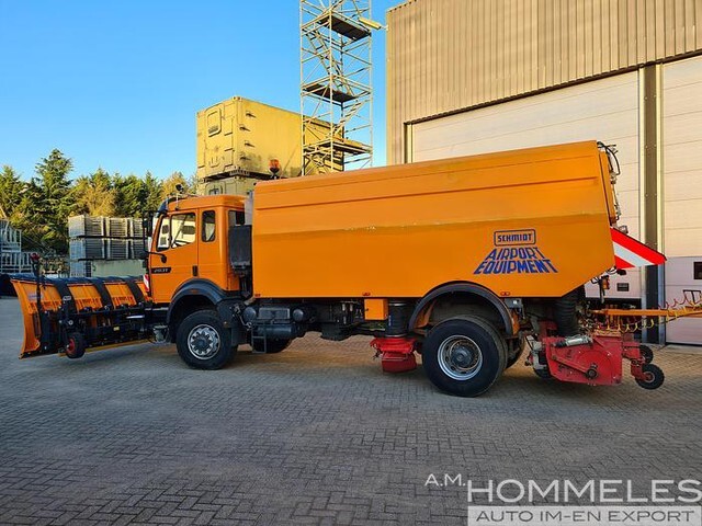 Road sweeper Overaasen RS 200: picture 8
