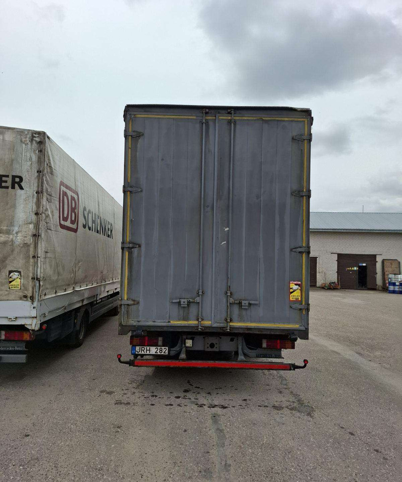 Mercedes-Benz Atego - Curtainsider truck: picture 4 Mercedes-Benz Atego - Curtainsider truck: picture 4