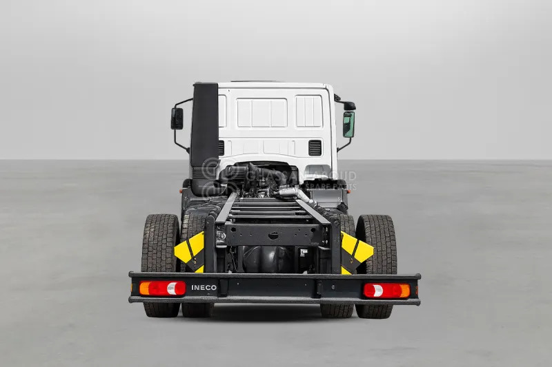 Iveco Euro Cargo ML180 4x2 Chassis - Cab chassis truck: picture 3 Iveco Euro Cargo ML180 4x2 Chassis - Cab chassis truck: picture 3