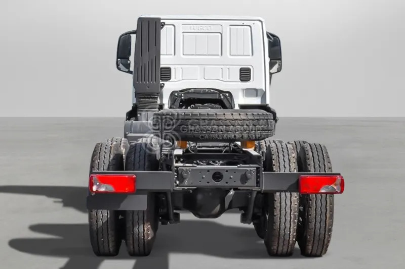 Iveco T-WAY AD380T47H 6x4 R24 Tyres Chassis - Barcelona Stock - Cab chassis truck: picture 3 Iveco T-WAY AD380T47H 6x4 R24 Tyres Chassis - Barcelona Stock - Cab chassis truck: picture 3