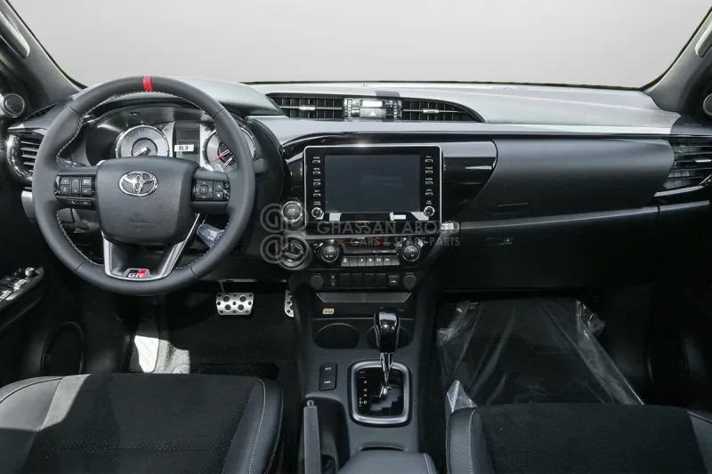 Pickup truck, Combi van Toyota Hilux  4X4 Double Cabin: picture 7