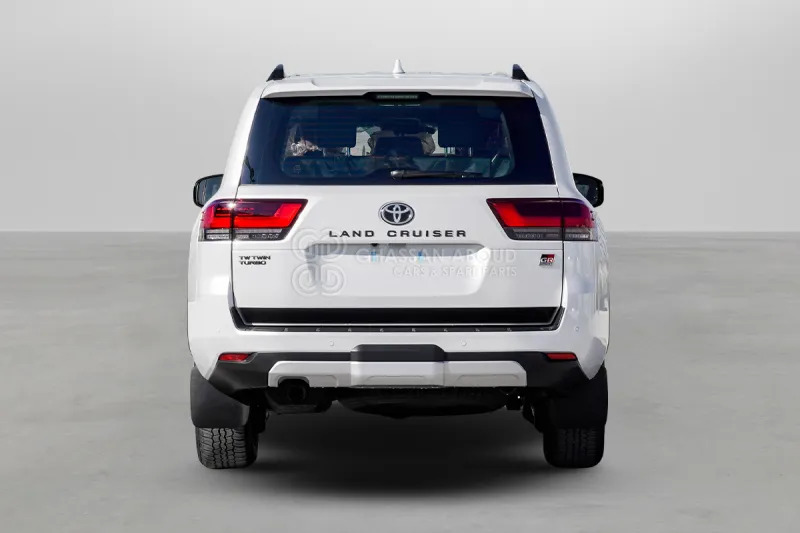 Toyota Land Cruiser 300 - SUV: picture 5 Toyota Land Cruiser 300 - SUV: picture 5