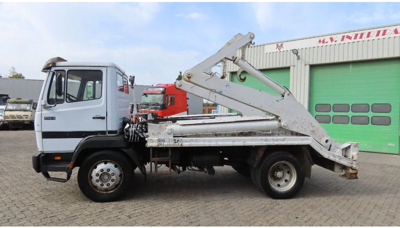 Mercedes-Benz 1514 Manual diesel pomp. Very clean - Cable system truck: picture 3 Mercedes-Benz 1514 Manual diesel pomp. Very clean - Cable system truck: picture 3