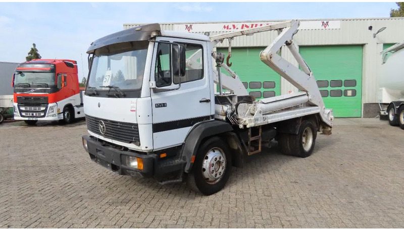Mercedes-Benz 1514 Manual diesel pomp. Very clean - Cable system truck: picture 2 Mercedes-Benz 1514 Manual diesel pomp. Very clean - Cable system truck: picture 2
