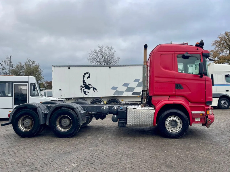 Scania R580 V8 6x4, RETARDER, FULL SPRING! hub reduction, BIG Axels - Cab chassis truck: picture 4 Scania R580 V8 6x4, RETARDER, FULL SPRING! hub reduction, BIG Axels - Cab chassis truck: picture 4