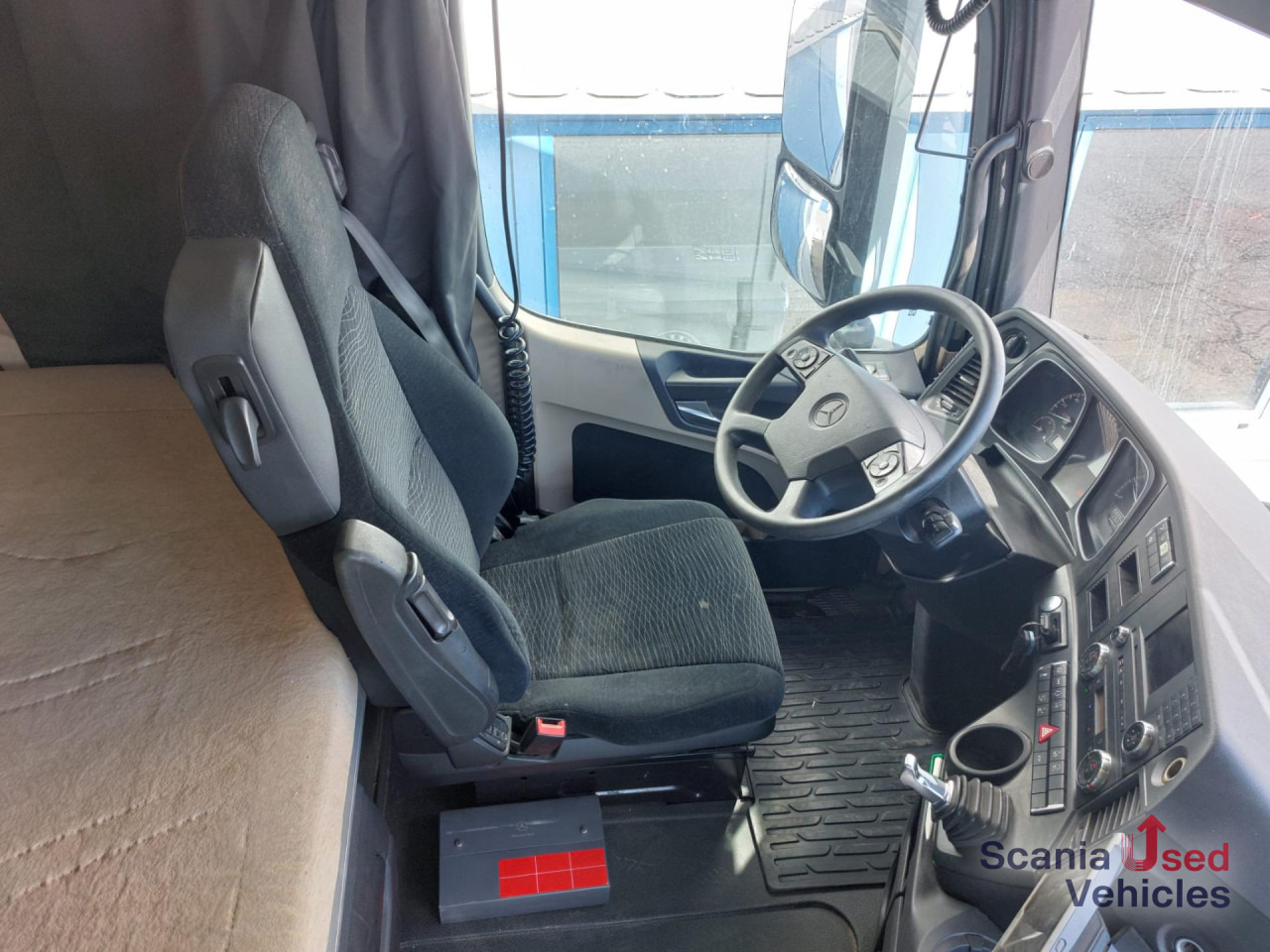 Tractor unit MERCEDES-BENZ Actros 1842 LS 4x2 BigSpace: picture 15
