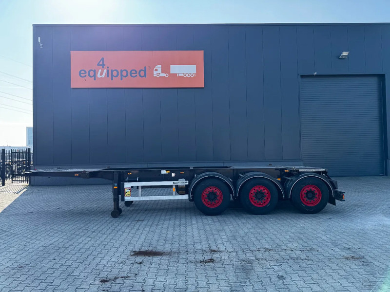 Burg 20FT/3-axles, SAF INTRADISC, ADR (EXII, EXII, FL, AT), 2x LIFTAXLE, NL-Chassis, APK/ADR:06/2025 - Container transporter/ Swap body semi-trailer: picture 4 Burg 20FT/3-axles, SAF INTRADISC, ADR (EXII, EXII, FL, AT), 2x LIFTAXLE, NL-Chassis, APK/ADR:06/2025 - Container transporter/ Swap body semi-trailer: picture 4