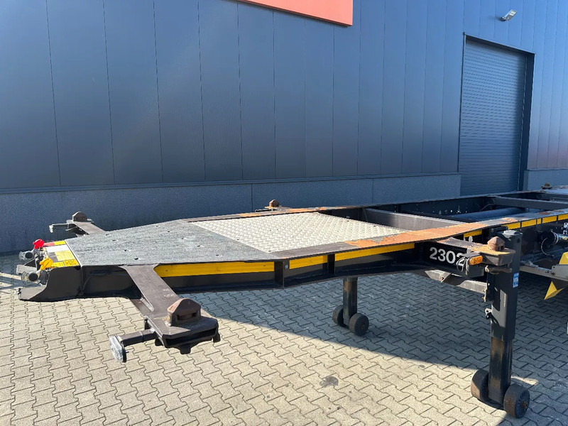 Container transporter/ Swap body semi-trailer Burg 20FT ADR (EX/II, EX/III, FL, AT), empty weight: 3.690kg, SAF INTRADISC, 2x liftaxle, ALCOA, NL-Chassis, APK/ADR: 07-2025: picture 15