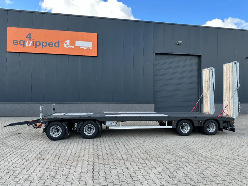Faymonville MAX600-S-4-8.90-U, 4 axles (2 + 2), hydraulic ramps, loading-floor 8.90cm, NEW!! - Autotransporter trailer: picture 3 Faymonville MAX600-S-4-8.90-U, 4 axles (2 + 2), hydraulic ramps, loading-floor 8.90cm, NEW!! - Autotransporter trailer: picture 3