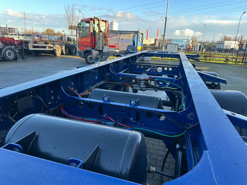 New Container transporter/ Swap body semi-trailer Krone NEW / DIRECT AVAILABLE 20FT ADR-CHASSIS, EMPTY WEIGHT: 3.470kg, DISCBRAKES, LIFTAXLE, 2x available: picture 10