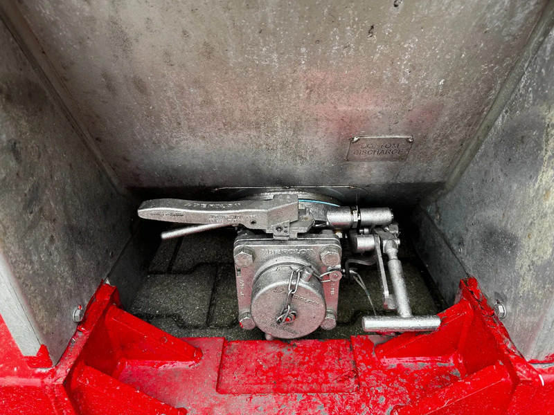 Lease a SINGAMAS 20FT ISO, 26.000L/1-COMP/3 BAFFELS/3 manholes, 5Y inspection: 11/2025 SINGAMAS 20FT ISO, 26.000L/1-COMP/3 BAFFELS/3 manholes, 5Y inspection: 11/2025: picture 20