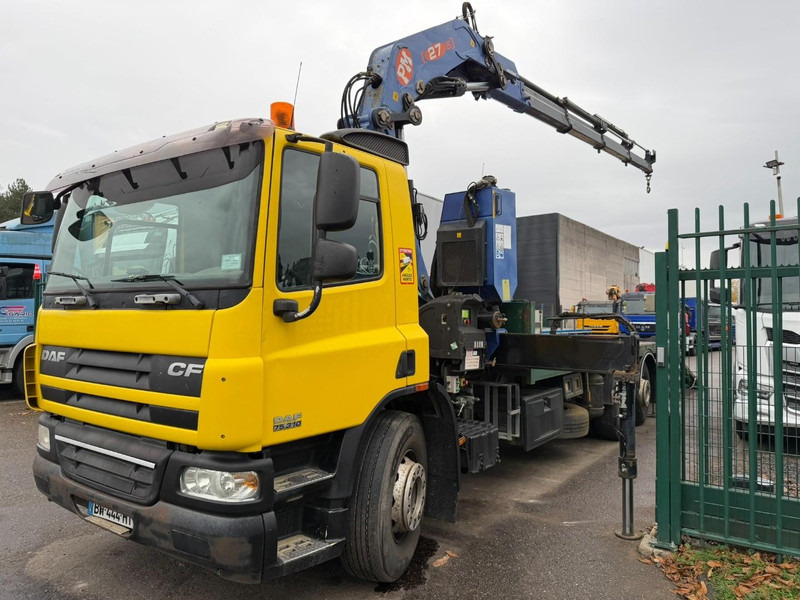 DAF CF 75.310 6X2 PRITSCHE + KRAN PM 27 S-4 + RADIO + WINCH - FULL RAMP - LIFT + STEERING AXLE - MANUAL GEARBOX - FR TRUCK - Dropside/ Flatbed truck, Crane truck: picture 4 DAF CF 75.310 6X2 PRITSCHE + KRAN PM 27 S-4 + RADIO + WINCH - FULL RAMP - LIFT + STEERING AXLE - MANUAL GEARBOX - FR TRUCK - Dropside/ Flatbed truck, Crane truck: picture 4