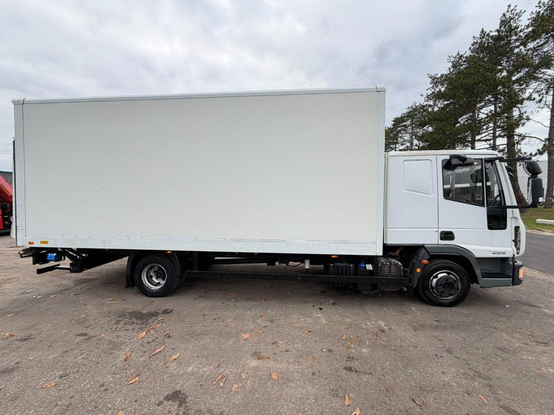 Iveco EUROCARGO 80E18 CLOSED BOX 6m00 x 2m49 x 2m37 - EURO 5 - *176.000km* - TAILLIFT - MANUAL - BE TRUCK - Box truck: picture 4 Iveco EUROCARGO 80E18 CLOSED BOX 6m00 x 2m49 x 2m37 - EURO 5 - *176.000km* - TAILLIFT - MANUAL - BE TRUCK - Box truck: picture 4