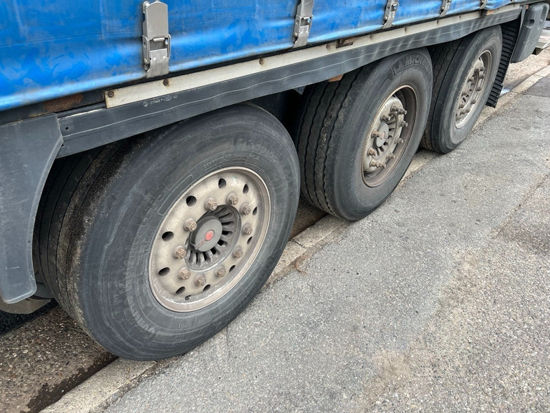 Curtainsider semi-trailer Krone 3-AXLES TRAILER - SAF DISC - LIFT + STEERING AXLE - TAILLIFT: picture 6