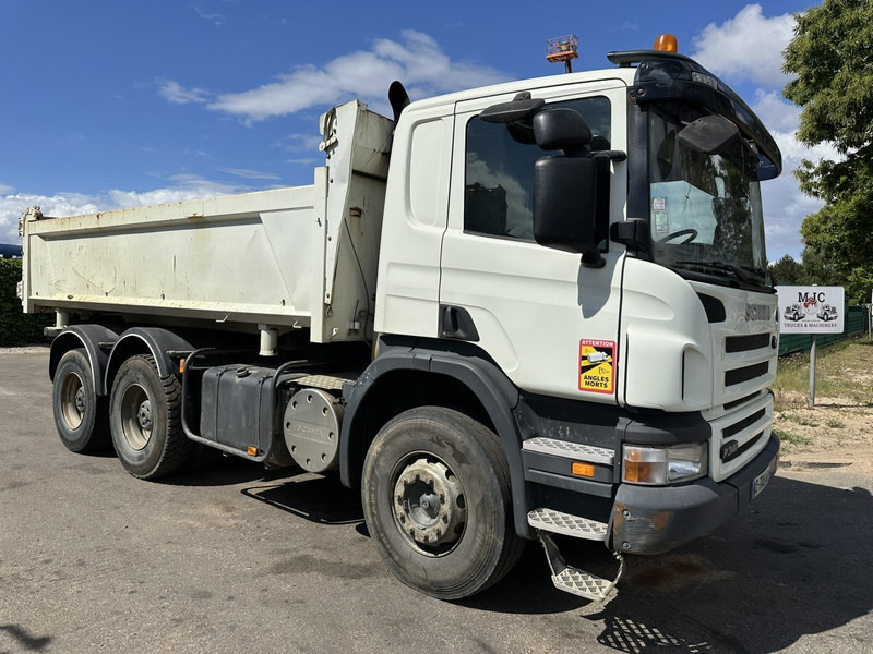 Scania P340 6x4 TIPPER / KIPPER - BORDMATIC - MANUAL - BIG AXLES / AP ACHSEN - SPRING / BLATT - *355.000km* - EURO 4 - Tipper: picture 1 Scania P340 6x4 TIPPER / KIPPER - BORDMATIC - MANUAL - BIG AXLES / AP ACHSEN - SPRING / BLATT - *355.000km* - EURO 4 - Tipper: picture 1