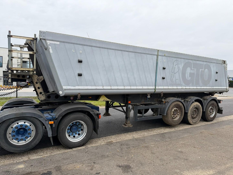 Schmitz Cargobull SKI 24 - 8.5 - 30m³ ALU TIPPER - STEEL CHASSIS - LIFT-AXLE - BELGIAN PAPERS - Tipper semi-trailer: picture 1 Schmitz Cargobull SKI 24 - 8.5 - 30m³ ALU TIPPER - STEEL CHASSIS - LIFT-AXLE - BELGIAN PAPERS - Tipper semi-trailer: picture 1