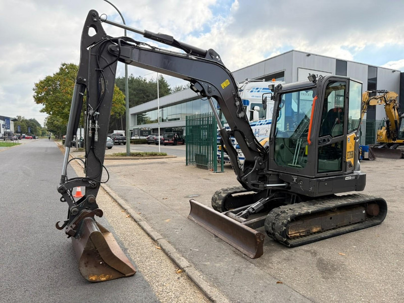 Volvo ECR 58 F FULL HYDR - 2911 H - HYDR QUICKHITCH - A/C - BLADE - CE - BE MACHINE - Mini excavator: picture 2 Volvo ECR 58 F FULL HYDR - 2911 H - HYDR QUICKHITCH - A/C - BLADE - CE - BE MACHINE - Mini excavator: picture 2