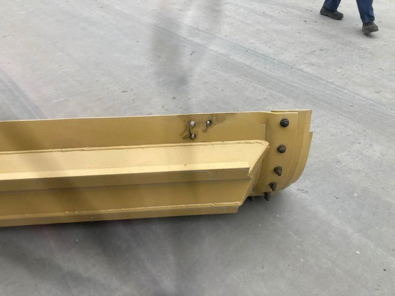 Cat 12M2 Moldboard - Blade for Construction machinery: picture 2 Cat 12M2 Moldboard - Blade for Construction machinery: picture 2