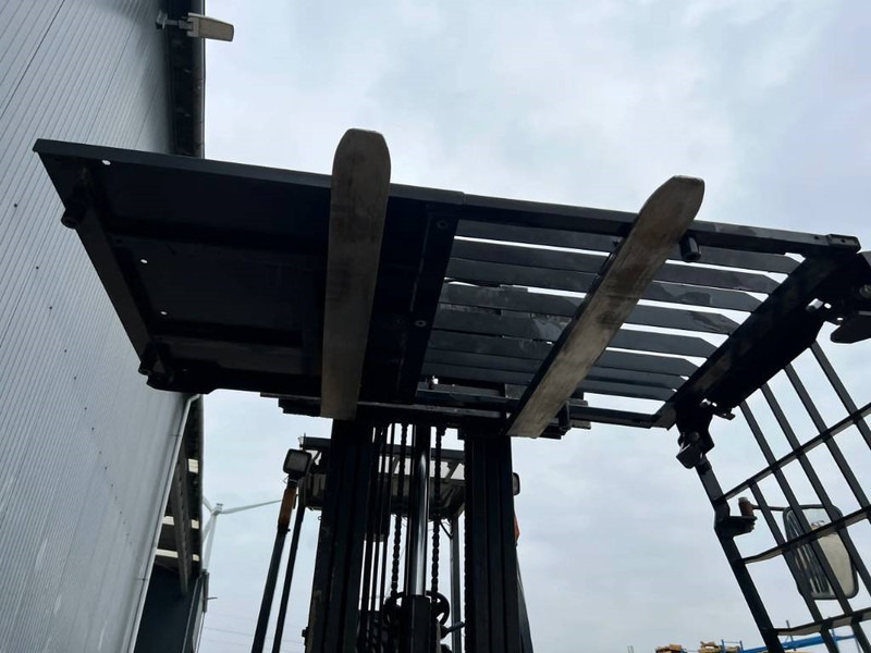 Cat 312D / 315D / 319D / 320D / 324D / 329D / 330D / 3 - Cab and interior for Construction machinery: picture 5 Cat 312D / 315D / 319D / 320D / 324D / 329D / 330D / 3 - Cab and interior for Construction machinery: picture 5