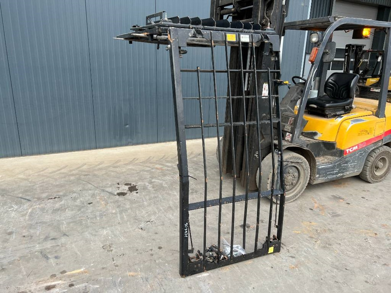 Cat 313E / 320F / 323E / 325F / 329E / 330F / 336E / - Cab and interior for Construction machinery: picture 2 Cat 313E / 320F / 323E / 325F / 329E / 330F / 336E / - Cab and interior for Construction machinery: picture 2