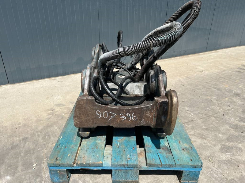 OilQuick OQ70/55 - 323E - Quick coupler for Construction machinery: picture 2 OilQuick OQ70/55 - 323E - Quick coupler for Construction machinery: picture 2