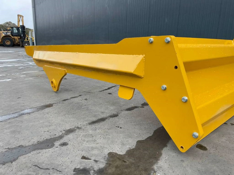 Volvo A25G - Tail lift for Construction machinery: picture 5 Volvo A25G - Tail lift for Construction machinery: picture 5