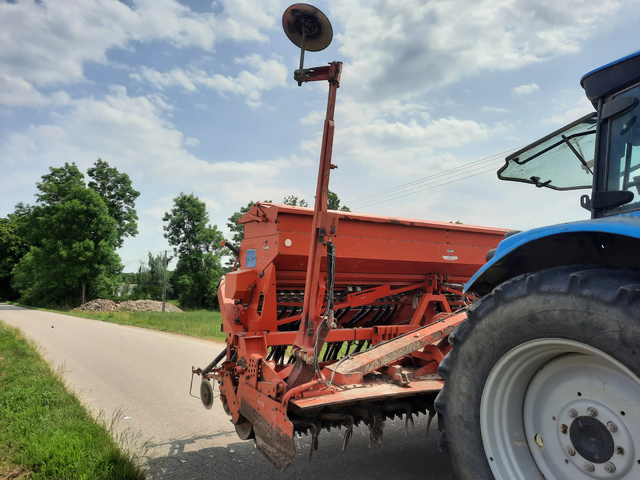 KUHN HR4003D INTEGRA 4000 - Combine seed drill: picture 5 KUHN HR4003D INTEGRA 4000 - Combine seed drill: picture 5