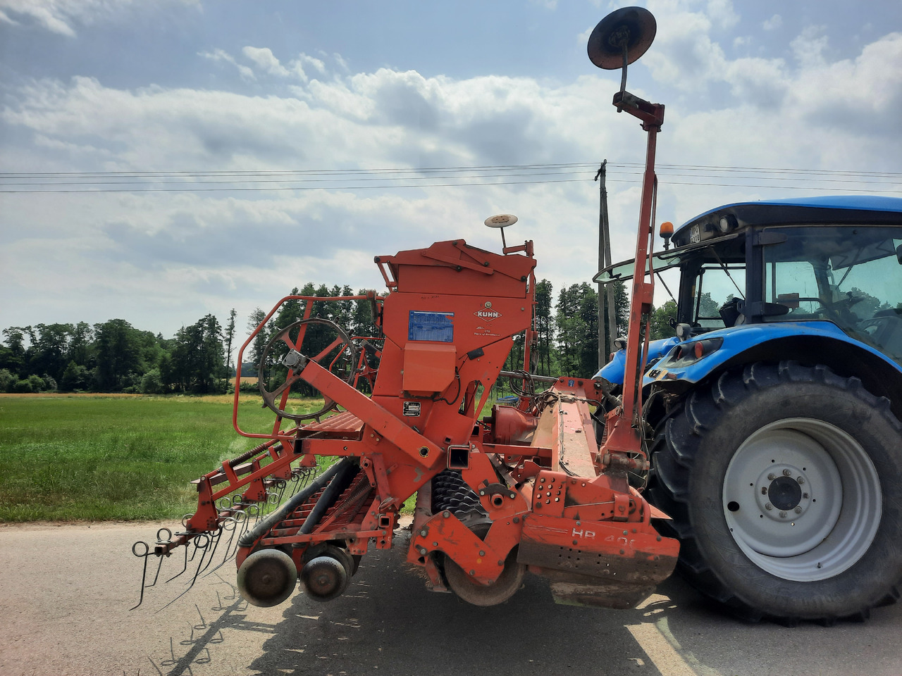 KUHN HR4003D INTEGRA 4000 - Combine seed drill: picture 1 KUHN HR4003D INTEGRA 4000 - Combine seed drill: picture 1