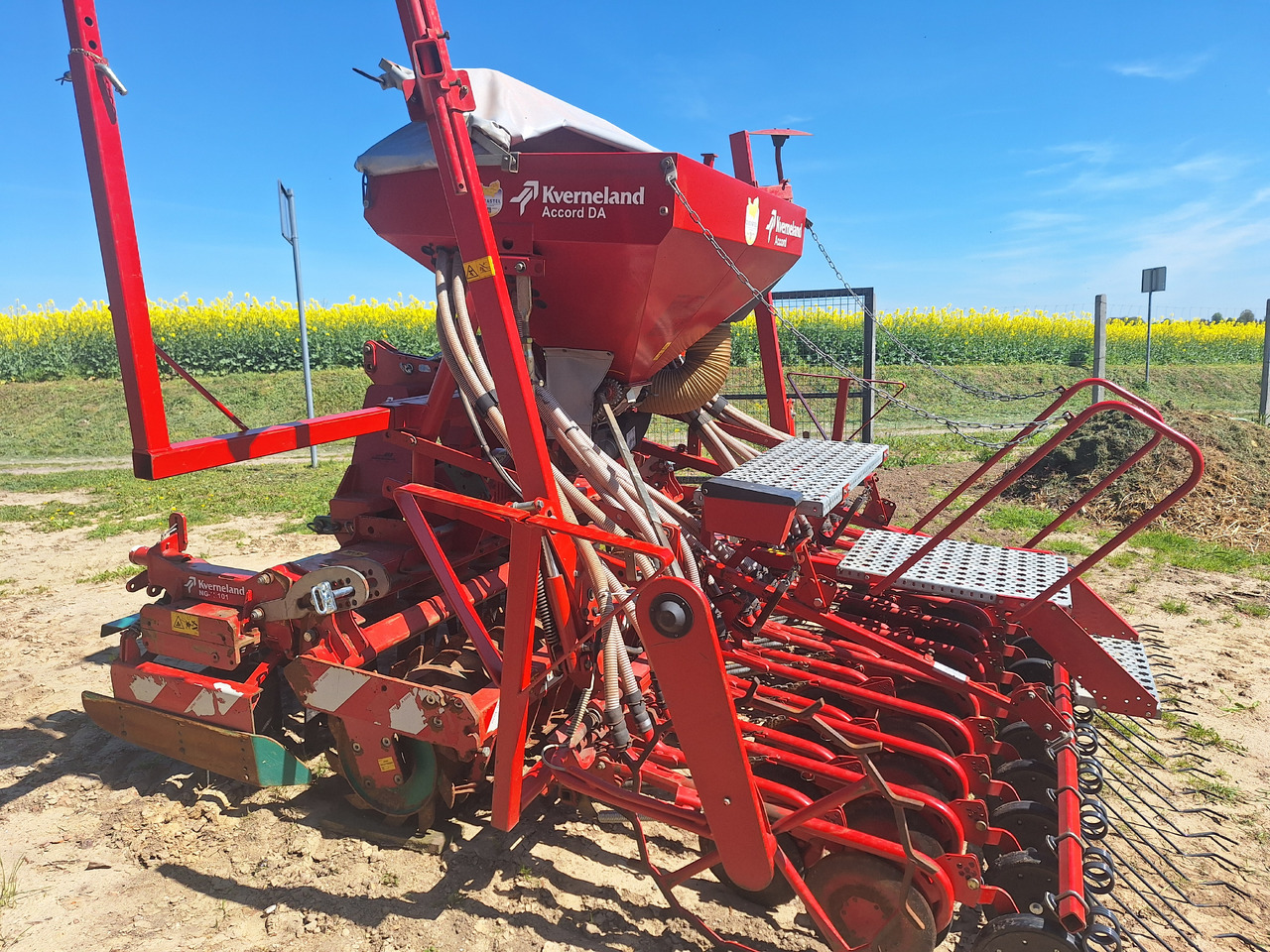 KVERNELAND ACCORD DA - Sowing equipment: picture 1 KVERNELAND ACCORD DA - Sowing equipment: picture 1