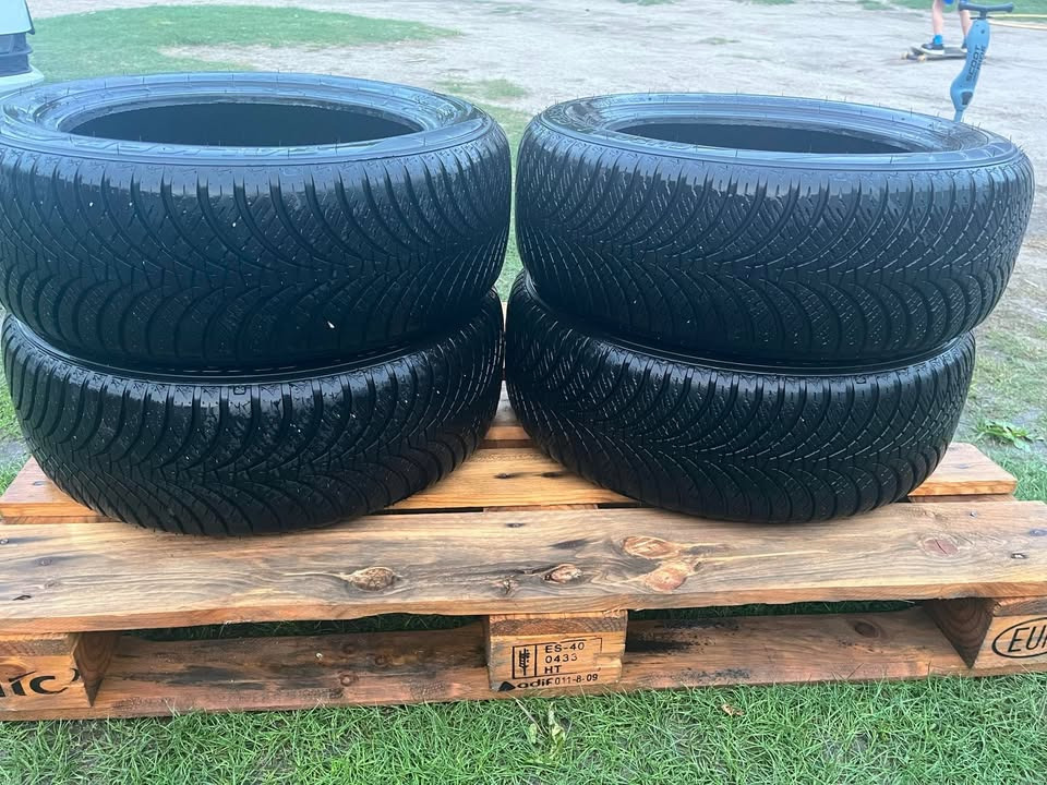 - Tire for Construction machinery: picture 1 - Tire for Construction machinery: picture 1