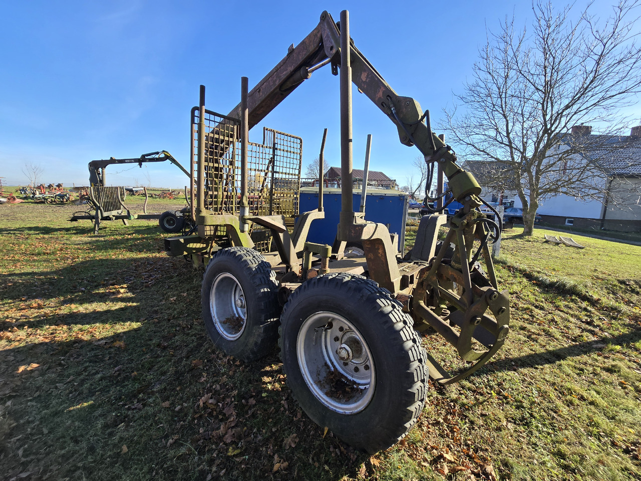 Przyczepa leśna do zrywki - Farm trailer: picture 3 Przyczepa leśna do zrywki - Farm trailer: picture 3