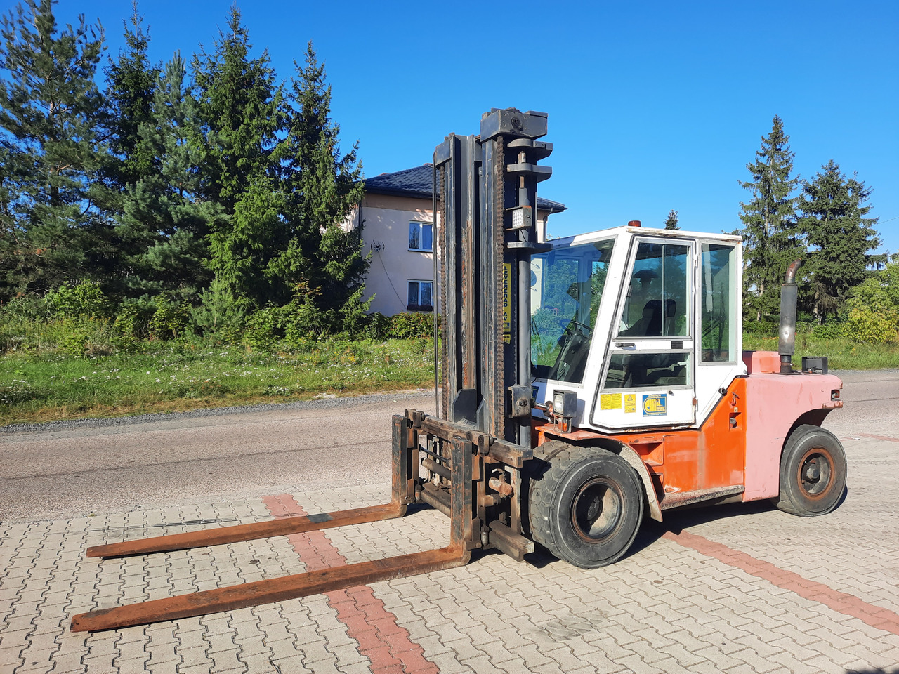Dantruck 8009 - Diesel forklift: picture 4 Dantruck 8009 - Diesel forklift: picture 4