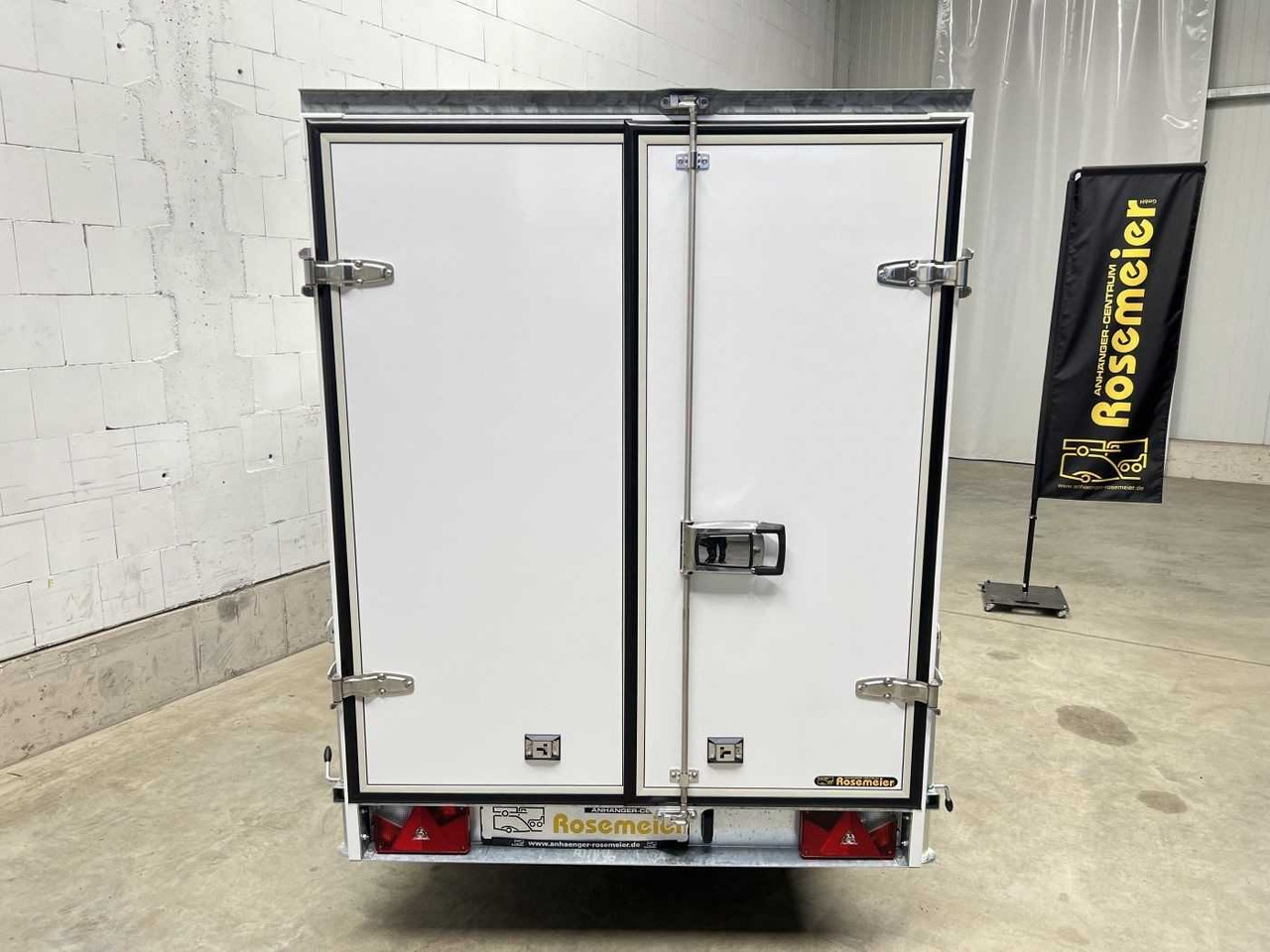 BLYSS FS1326/150HL Kofferanhänger - Closed box trailer: picture 3 BLYSS FS1326/150HL Kofferanhänger - Closed box trailer: picture 3