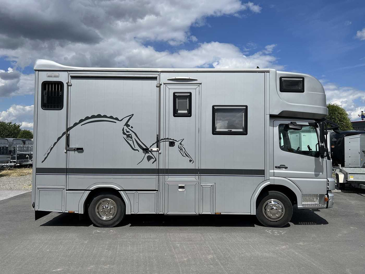 MERCEDES-BENZ Atego 918L LKW - Horse truck: picture 1 MERCEDES-BENZ Atego 918L LKW - Horse truck: picture 1