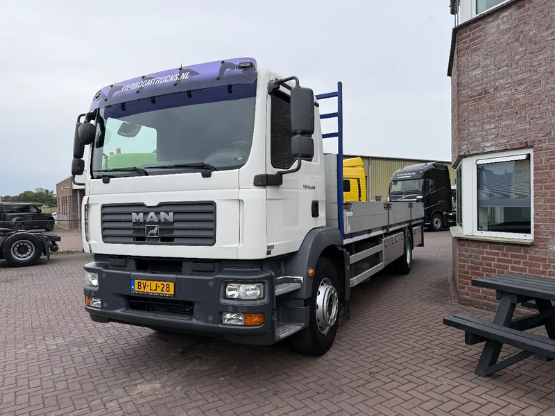 MAN TGM 18.280 TGM 18.280 4X2 manual gearbox / only 213tkm / New condition - Dropside/ Flatbed truck: picture 2 MAN TGM 18.280 TGM 18.280 4X2 manual gearbox / only 213tkm / New condition - Dropside/ Flatbed truck: picture 2