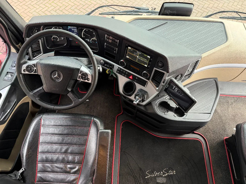 Mercedes-Benz Actros Actros 1848LLS Gigaspace "Silver Star Edition" / Smart tacho / Night airco / TOP - Tractor unit: picture 3 Mercedes-Benz Actros Actros 1848LLS Gigaspace "Silver Star Edition" / Smart tacho / Night airco / TOP - Tractor unit: picture 3