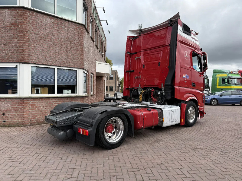 Mercedes-Benz Actros Actros 1848LLS Gigaspace "Silver Star Edition" / Smart tacho / Night airco / TOP - Tractor unit: picture 5 Mercedes-Benz Actros Actros 1848LLS Gigaspace "Silver Star Edition" / Smart tacho / Night airco / TOP - Tractor unit: picture 5