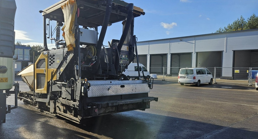 VOLVO ABG P7820C - Asphalt paver: picture 5 VOLVO ABG P7820C - Asphalt paver: picture 5