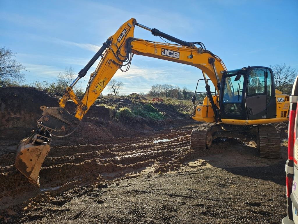 JCB JS 145 LC - Crawler excavator: picture 1 JCB JS 145 LC - Crawler excavator: picture 1