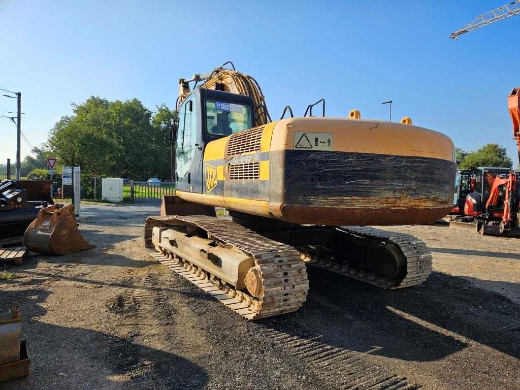 Crawler excavator JCB JS 240 NC: picture 8