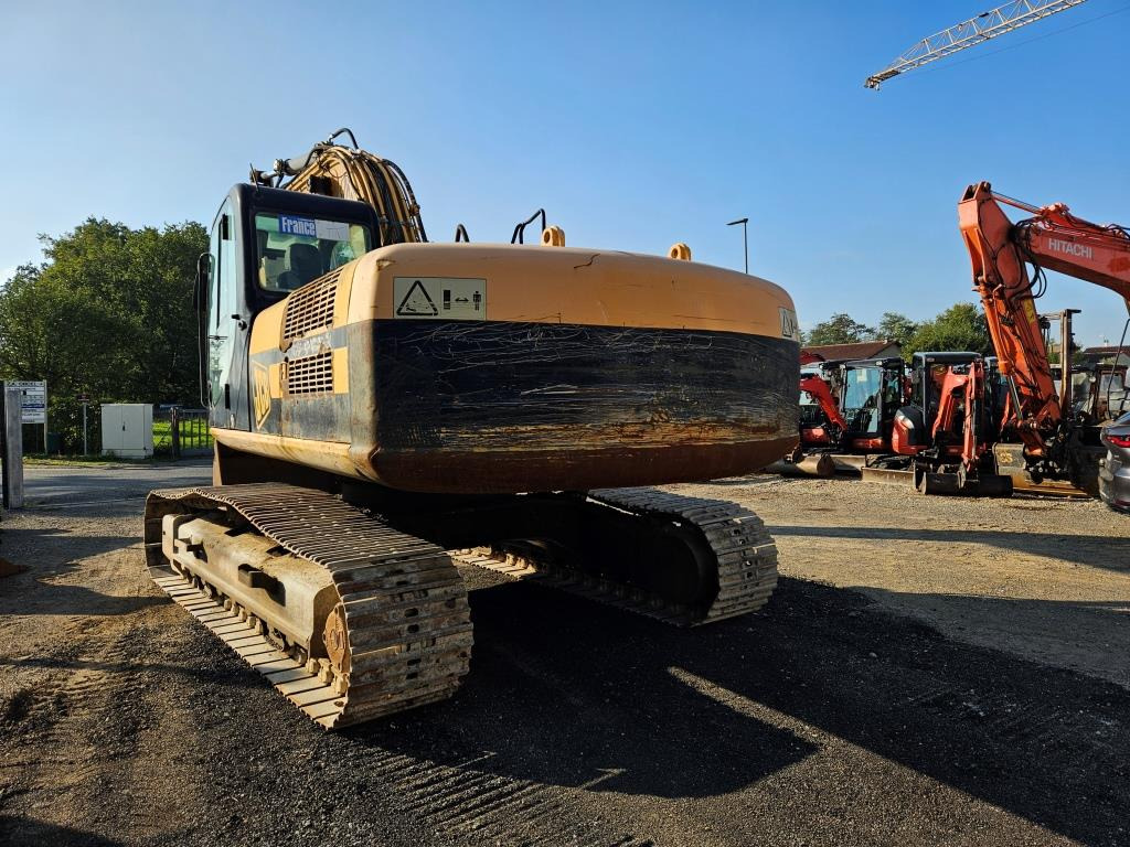 Crawler excavator JCB JS 240 NC: picture 7